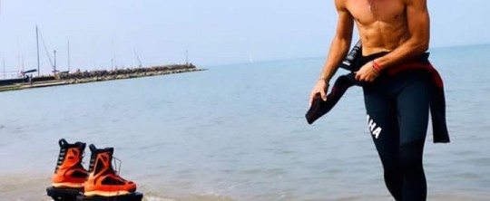 Sul Gargano si avvera il sogno di volare: ecco il flyboard